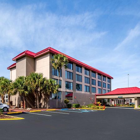 Lakeland Hotel Exterior photo